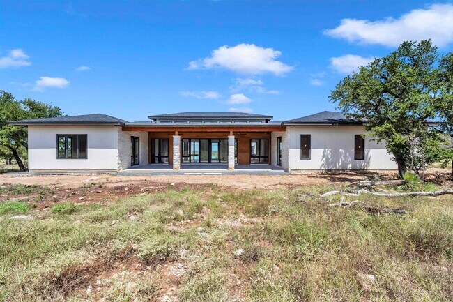 6425 Ranch Rd 962 W Round Mountain, TX 78663 photo 5