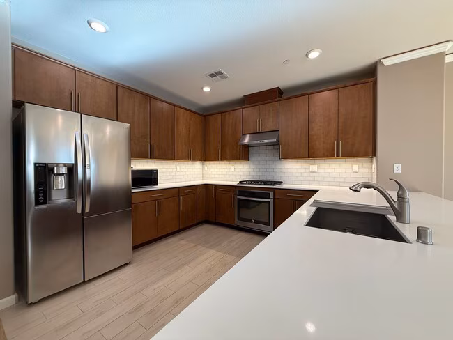 Beautiful Contemporary 2 Bedroom 2 Bath Berryessa Townhome photo 2