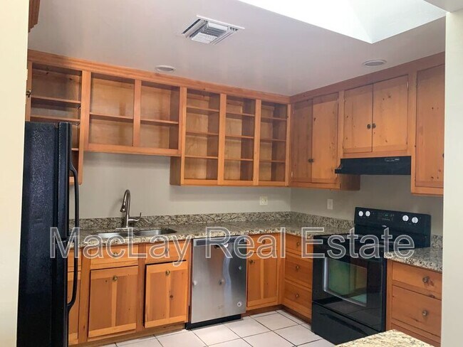 5348 W. Banff Lane photo 2