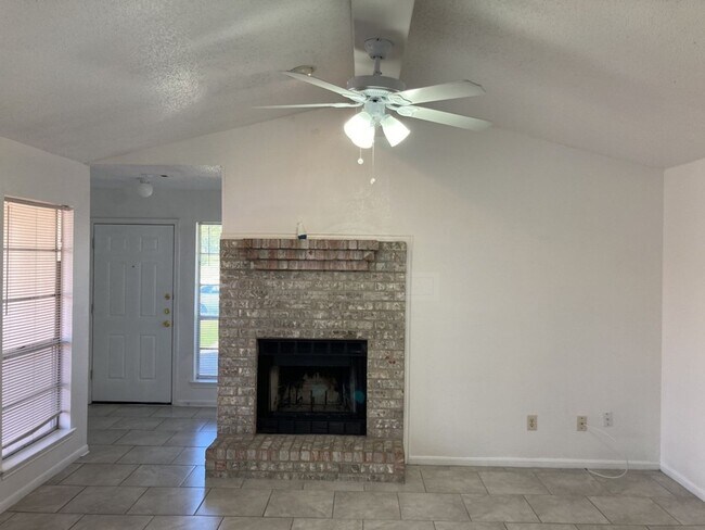 2405 Bermuda Dr Killeen, TX 76549 photo 2