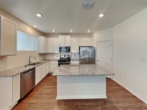 332 Aspen Waters New Braunfels, TX 78130 photo 3