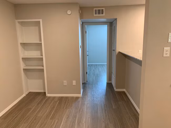 Manor Flats photo 3