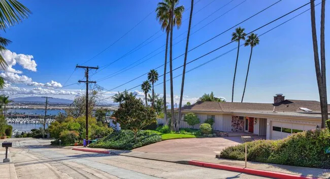 3125 Qualtrough St San Diego, CA 92106 photo 3