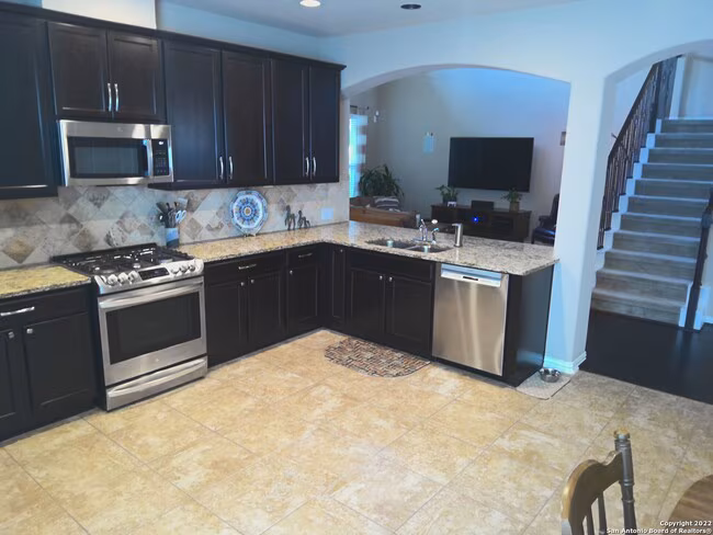 13042 Shoreline Dr San Antonio, TX 78254 photo 3