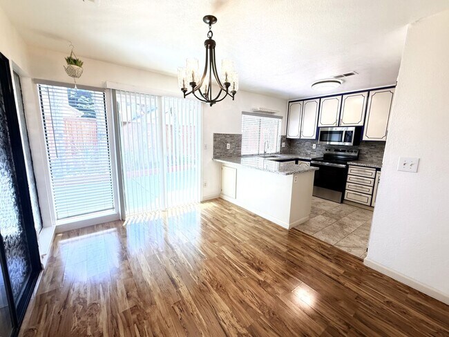 208 Grovewood Loop N Brentwood, CA 94513 photo 5