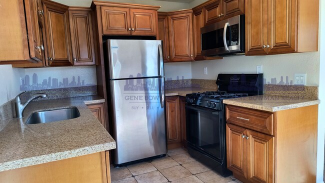777 Cypress Ave Imperial Beach, CA 91932 photo 2