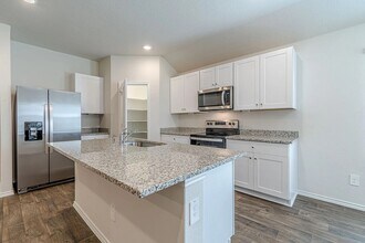 833 Bahia Pl Seguin, TX 78155 photo 4