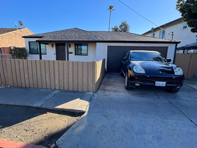 317 Tennyson Rd Hayward, CA 94544 photo 4