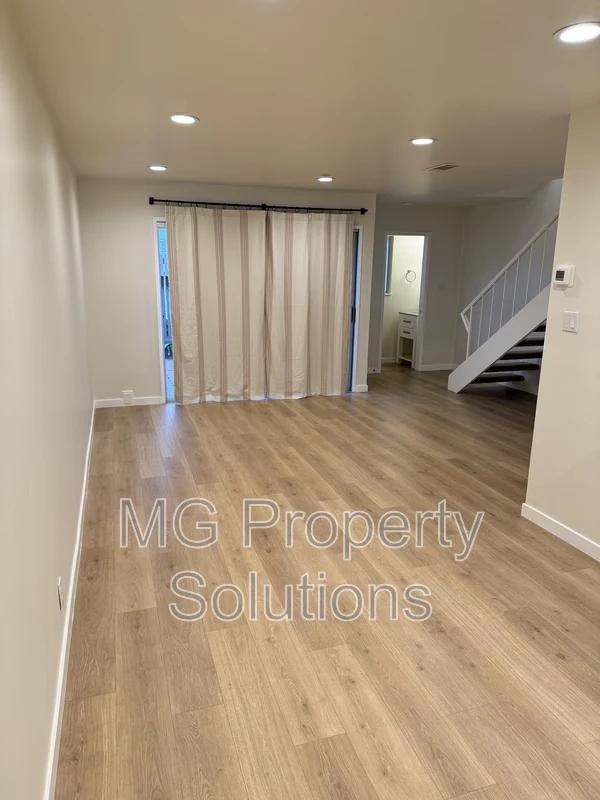 55 Roundtree Blvd San Rafael, CA 94903 photo 3
