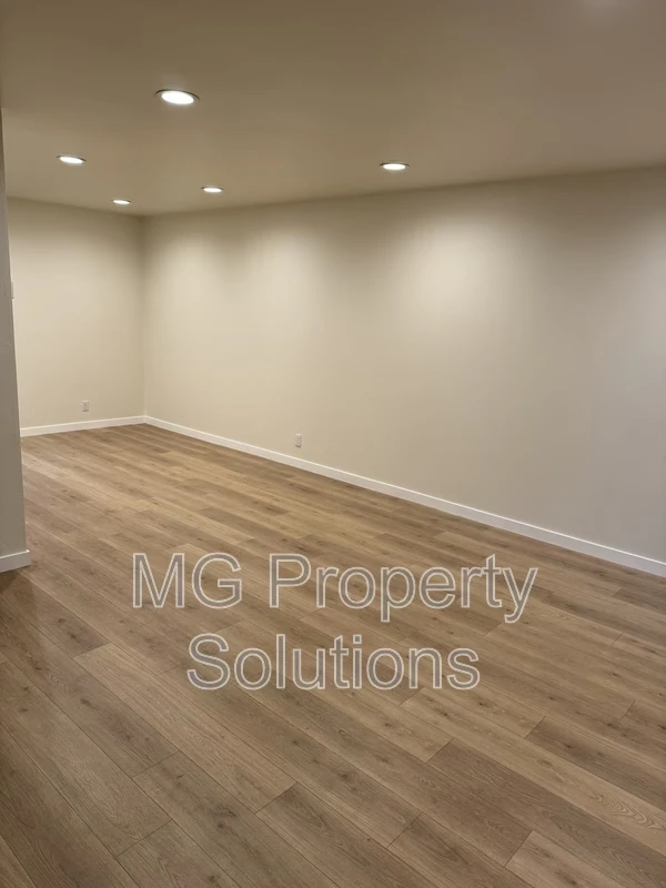 55 Roundtree Blvd San Rafael, CA 94903 photo 4