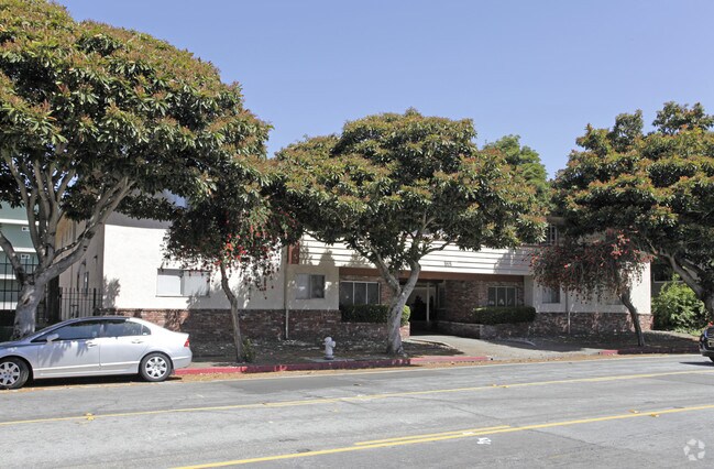 132 Callan Avenue, San Leandro, CA 94577 photo 2