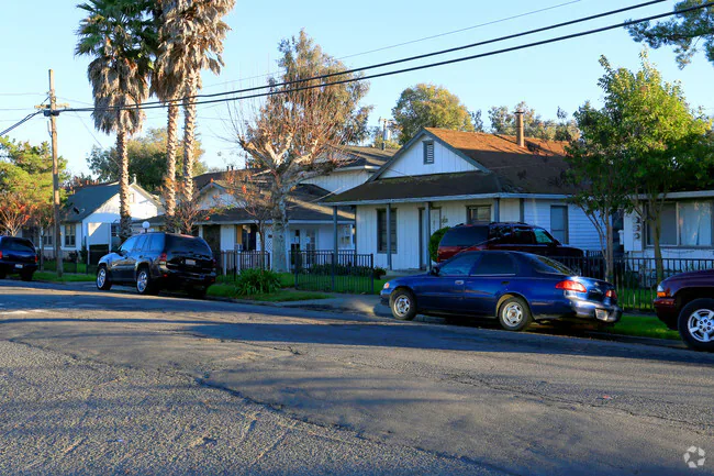 Napa Gardens Apartments photo 5