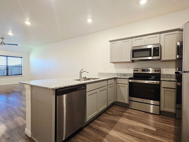 5809 Betty Lou Dr Killeen, TX 76549 photo 4