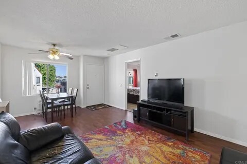 8476 New Salem St San Diego, CA 92126 photo 5