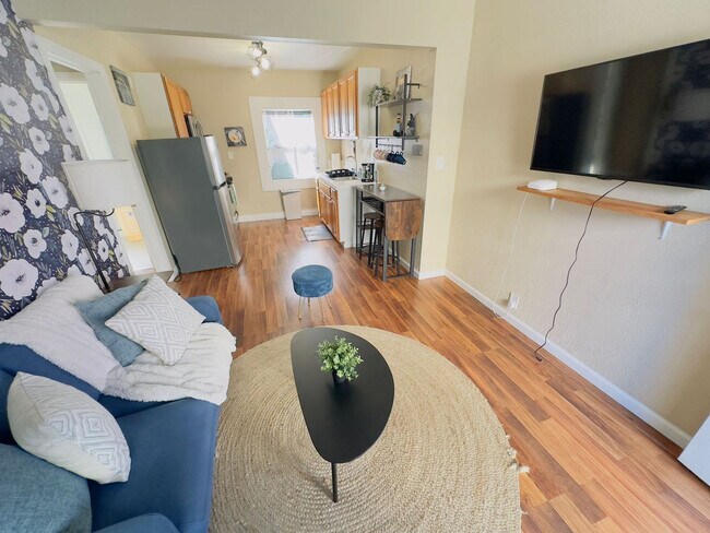 2314 Bonar St Berkeley, CA 94702 photo 5