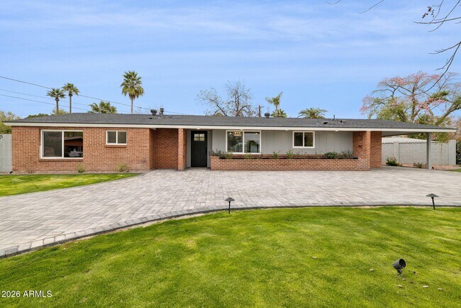 1216 W Rovey Ave Phoenix, AZ 85013 photo 3