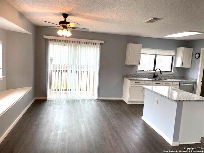 6810 Park Haven San Antonio, TX 78244 photo 5
