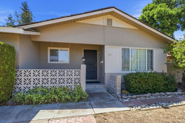 1571 Finch Way Sunnyvale, CA 94087 photo 5