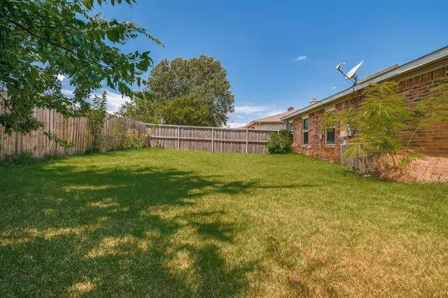 734 Port Richmond Way, Arlington, TX 76018 photo 5