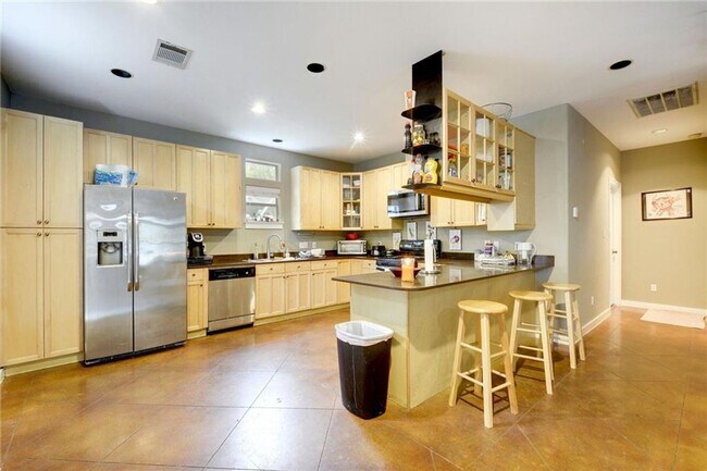 4500 Avenue C Austin, TX 78751 photo 4