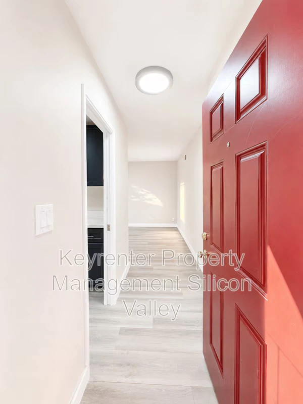 1104 Delna Manor Lane, San Jose, CA 95128 photo 4