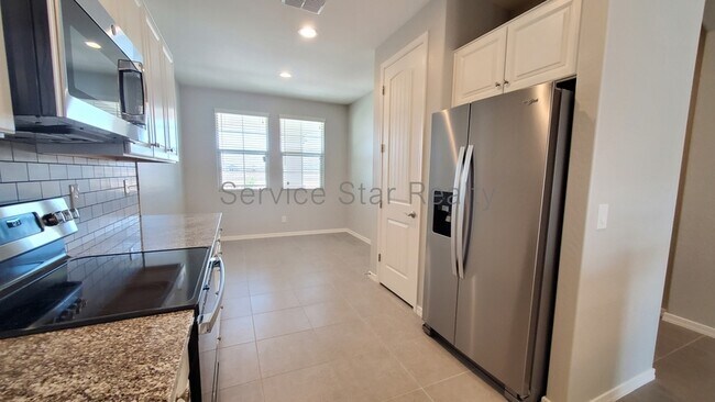 2836 W Havasu Dr photo 4