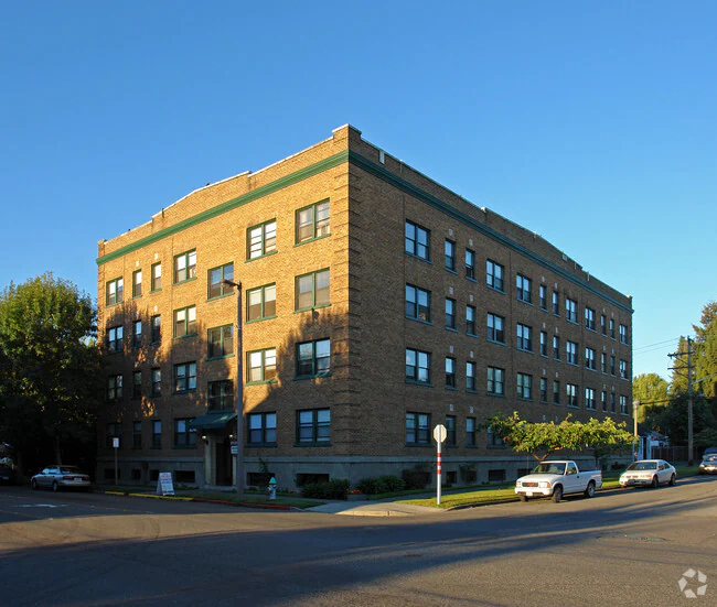 Pennington Apartments photo 4