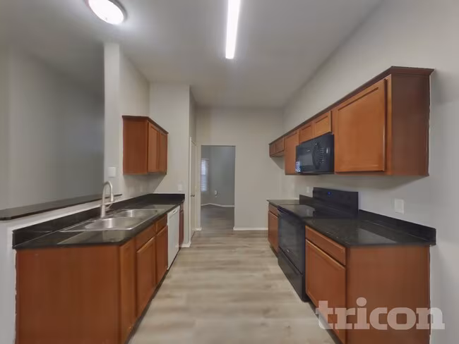 1602 Canary Island Court, Dallas, TX 75217 photo 5