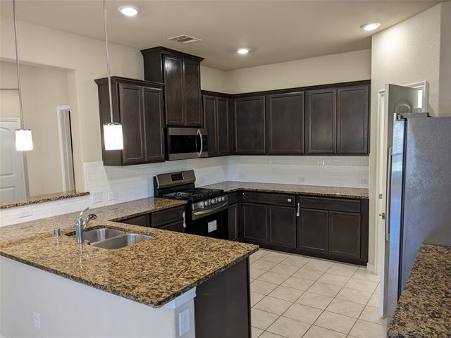 10304 Big Sandy Court, Mckinney, TX 75071 photo 5