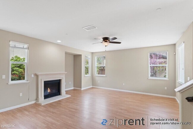 237 West Moraga Street, Tracy, CA 95391 photo 3