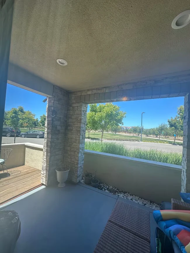 5885 Columbus St Dublin, CA 94568 photo 2