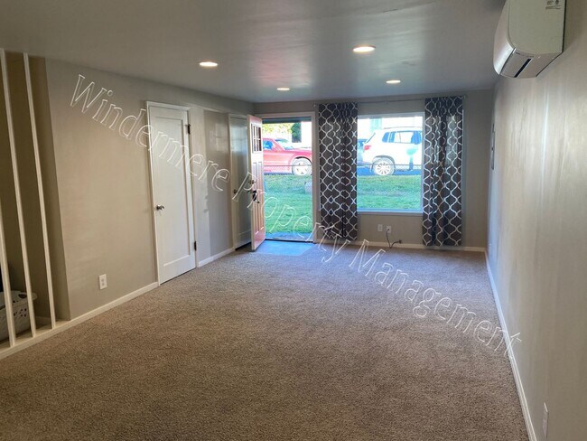 1730-1732 Bloomington Ave Bremerton, WA 98312 photo 3
