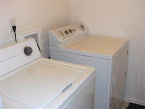 313 W 37th St Austin, TX 78705 photo 5