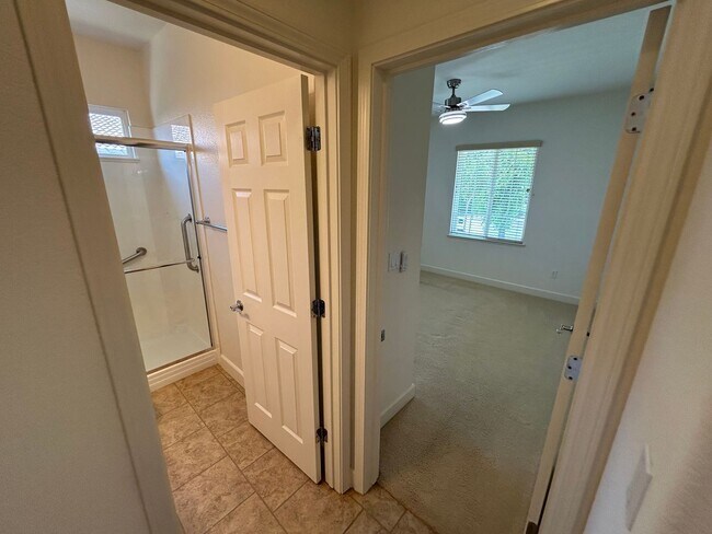 Spacious 5-Bedroom Home with SOLAR photo 5