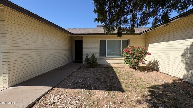 4422 W Greenway Rd Glendale, AZ 85306 photo 5