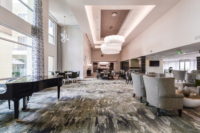 Overture Sugar Land 55+ Active Adult Apartment Homes photo 4