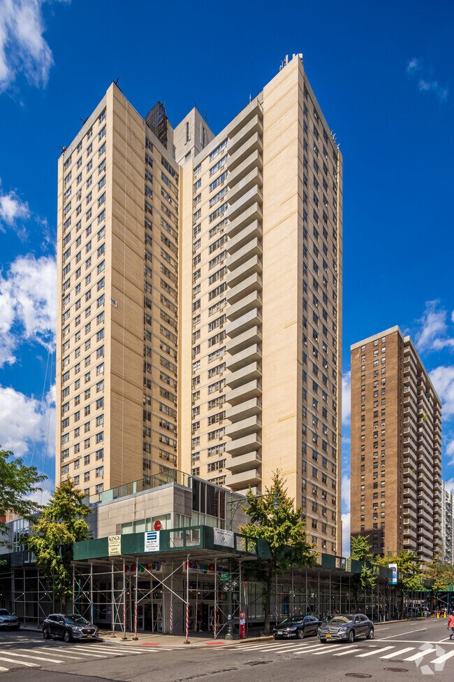 100 West photo 4