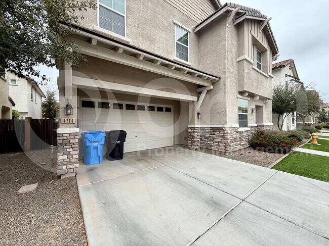 4314 E Toledo St Gilbert, AZ 85295 photo 2