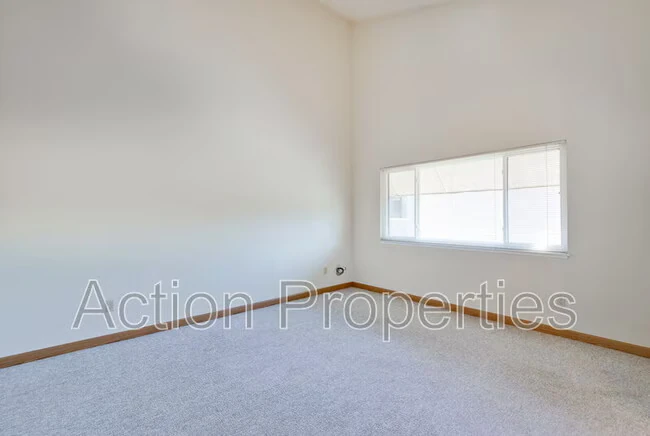 180 Albacore Ln Foster City, CA 94404 photo 4
