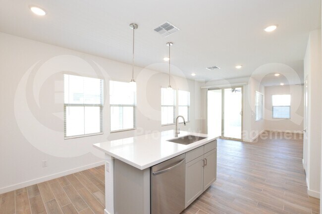 9244 E Sphere Ave Mesa, AZ 85212 photo 5