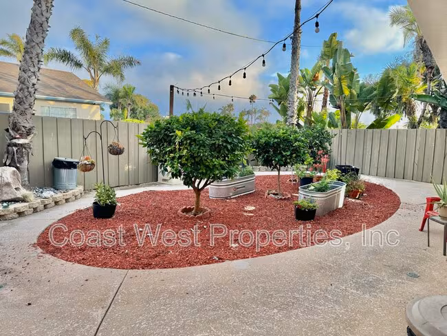 1810 Broadway St Oceanside, CA 92054 photo 2
