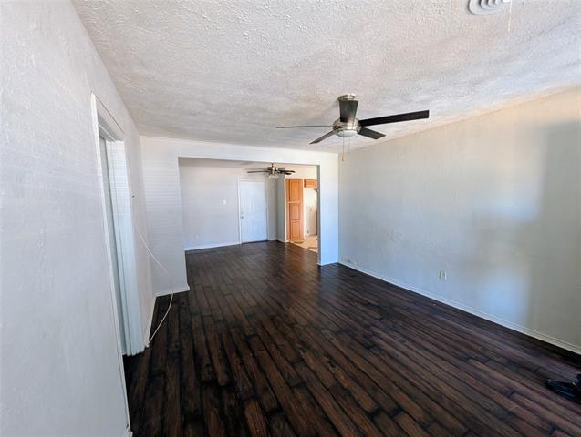 2514 Muret St Irving, TX 75062 photo 3