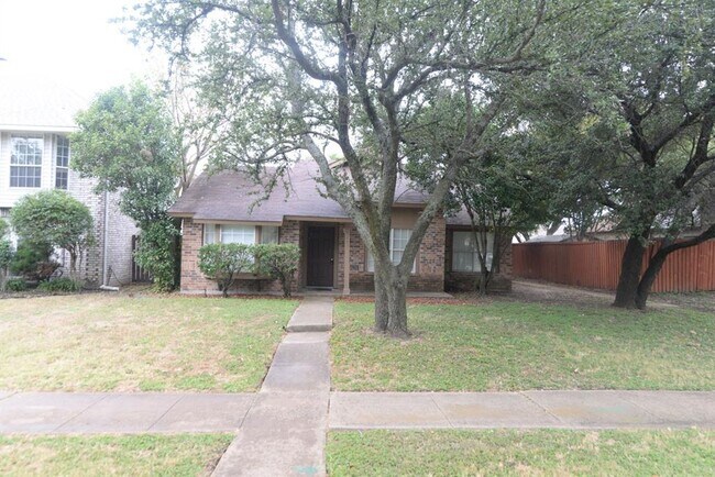 3605 Smartt St Rowlett, TX 75088 photo 2