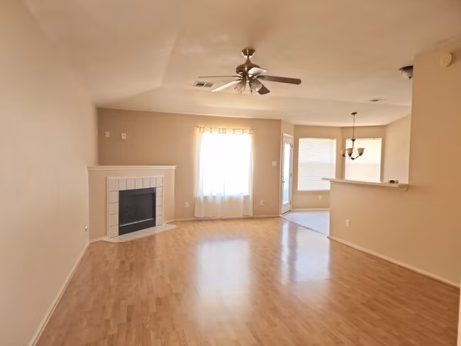3642 Windhill Loop Round Rock, TX 78681 photo 4