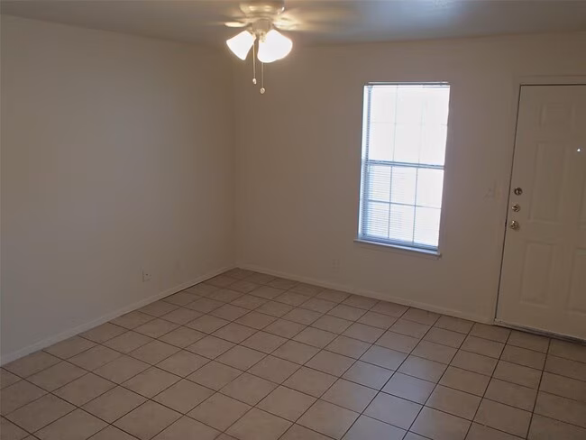 2202 Katy Lane, Georgetown, TX 78626 photo 5