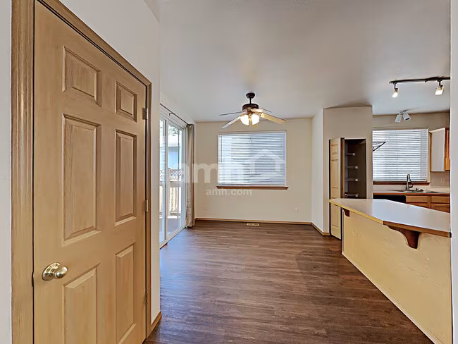 2808 6th Street Southeast, Puyallup, WA 98374 photo 5