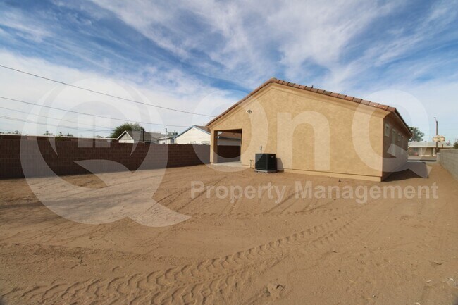 361 West Hess Avenue, Coolidge, AZ 85128 photo 3