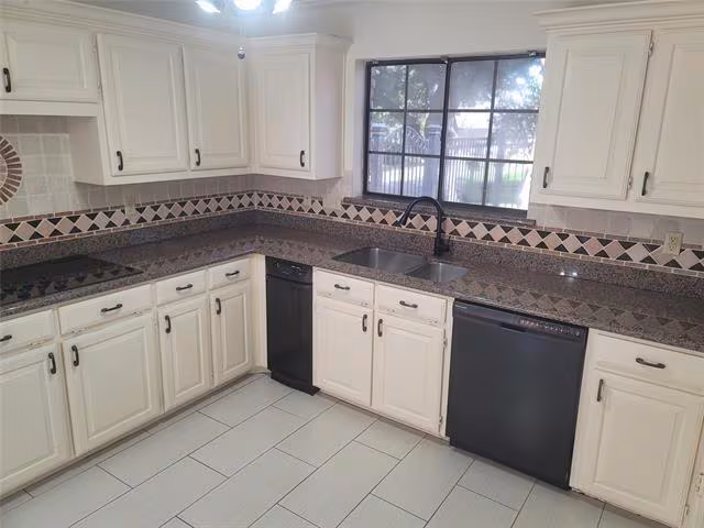 5719 Encore Dr Dallas, TX 75240 photo 2