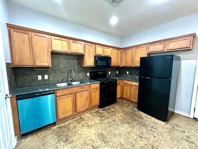 408 Nelray Blvd photo 5