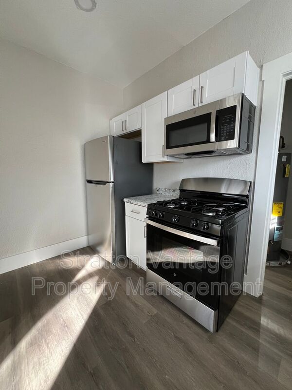 2032 W Adams St Phoenix, AZ 85009 photo 5